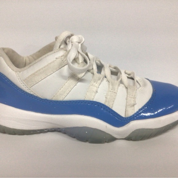 Jordan 11 Low “UNC” SIZE 8 - Picture 5 of 10